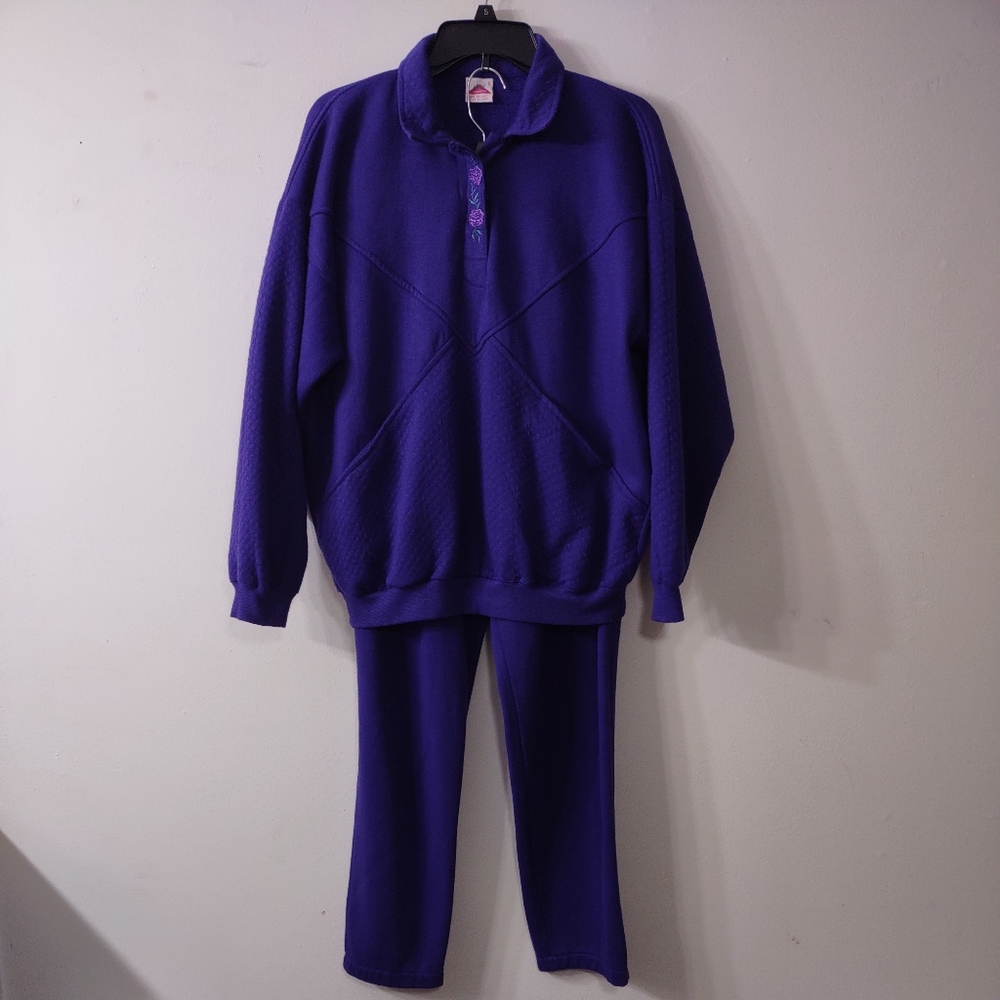 Vintage Lady Foot Locker Sweat Suit, Size Large
